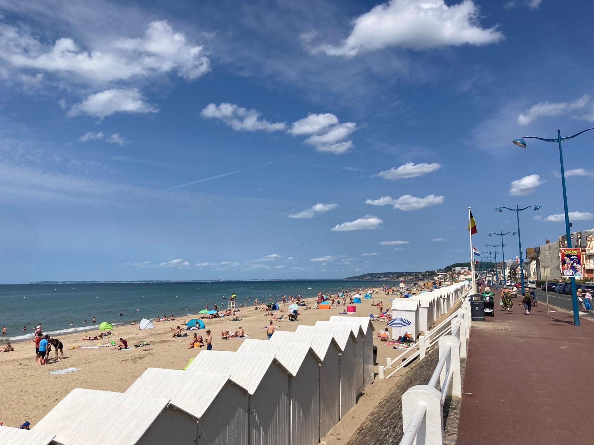 Appartement Neuf Beautiful Villers 1-4 Pers Avec Parking Prive Et A 200 M Plage Zewnętrze zdjęcie